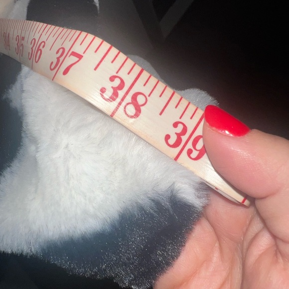 Super cute faux fur jacket! - Picture 8 of 8